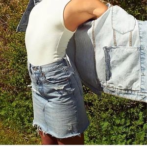 NWT Levi’s High Rise Deconstructed Skirt